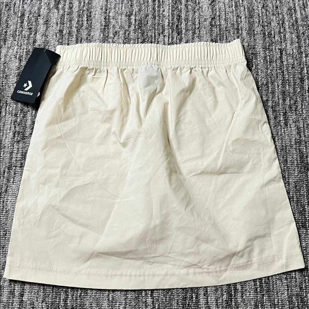 Converse - Cream Skirt with Elastic Waist Size M